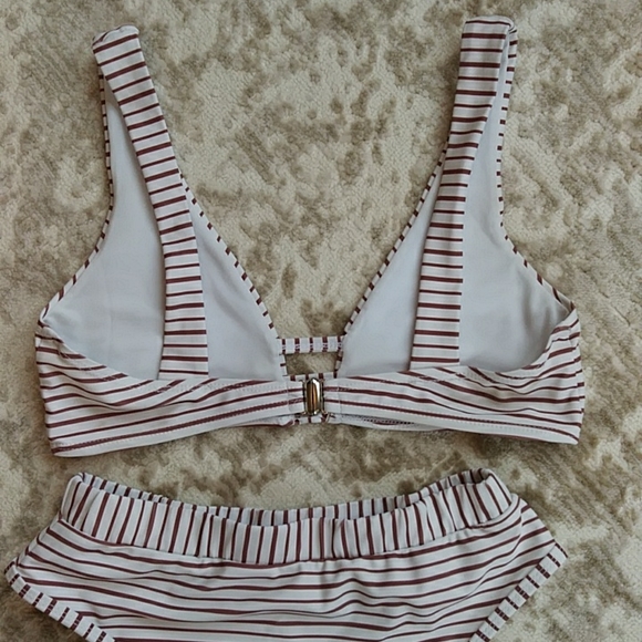 Zaful Cut-Out Striped Two Piece Bikini High Waisted Cheeky Bottom 6 White Maroon - Picture 10 of 16